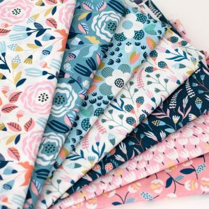 Felicity Fabrics Fat Quarter Bundle Rose Garden