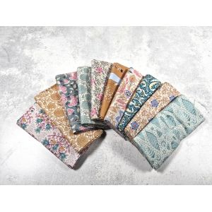 Tilda Fat Quarter Scrap Bundle Blau Mustard