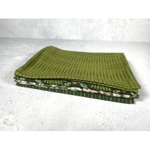 Moda Fabrics Fat Quarter Bundle Slow Stroll Green