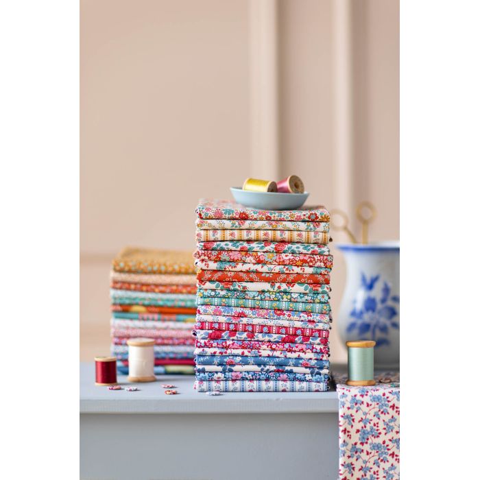 Tilda Fat Quarter Bundle Village Life