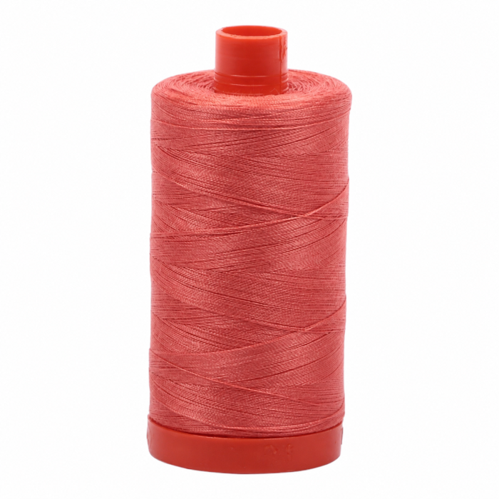 Aurifil Garn Salmon
