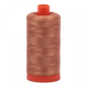 Aurifil Garn Light Chestnut